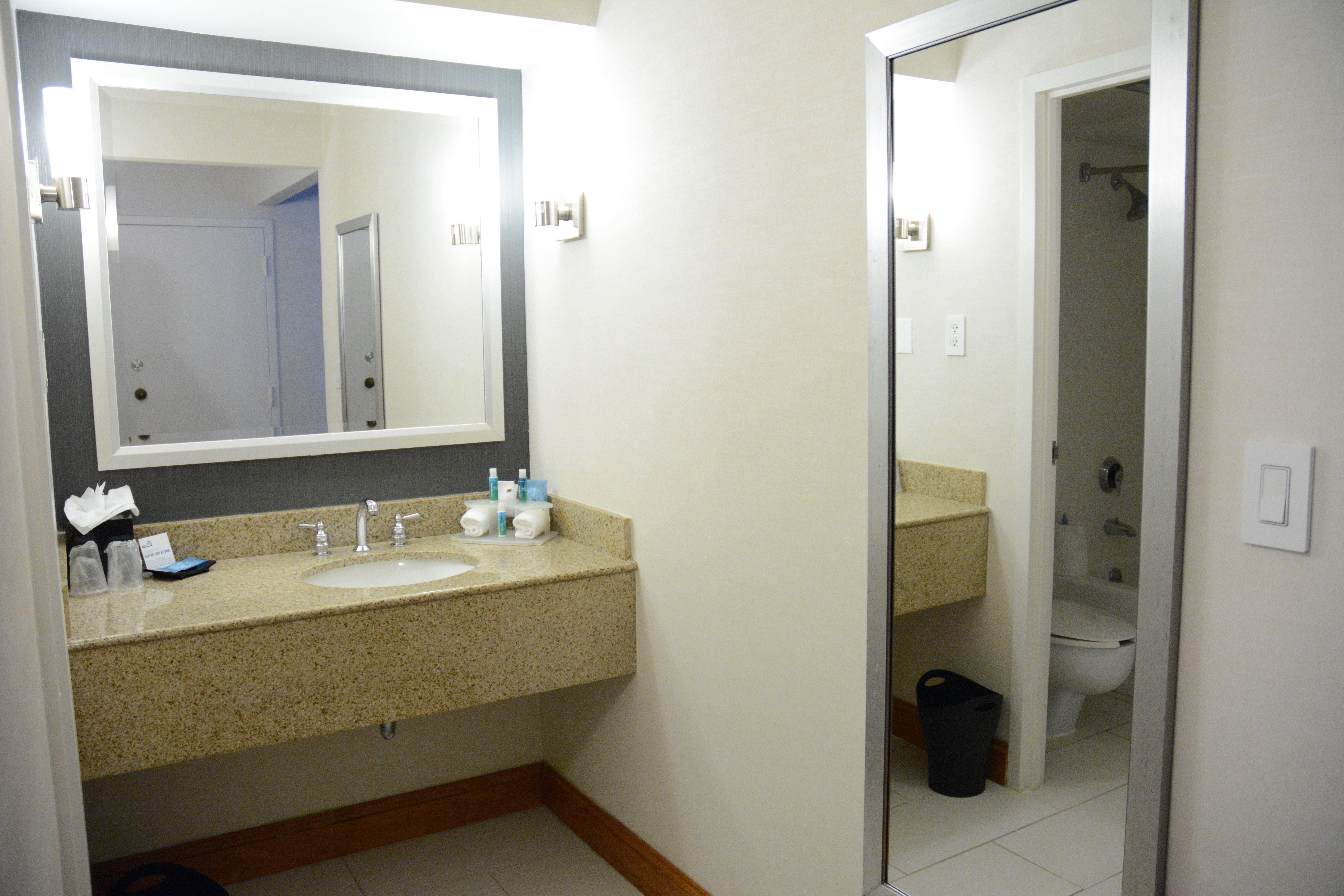 Holiday Inn Express Stamford, An Ihg Hotel ภายนอก รูปภาพ