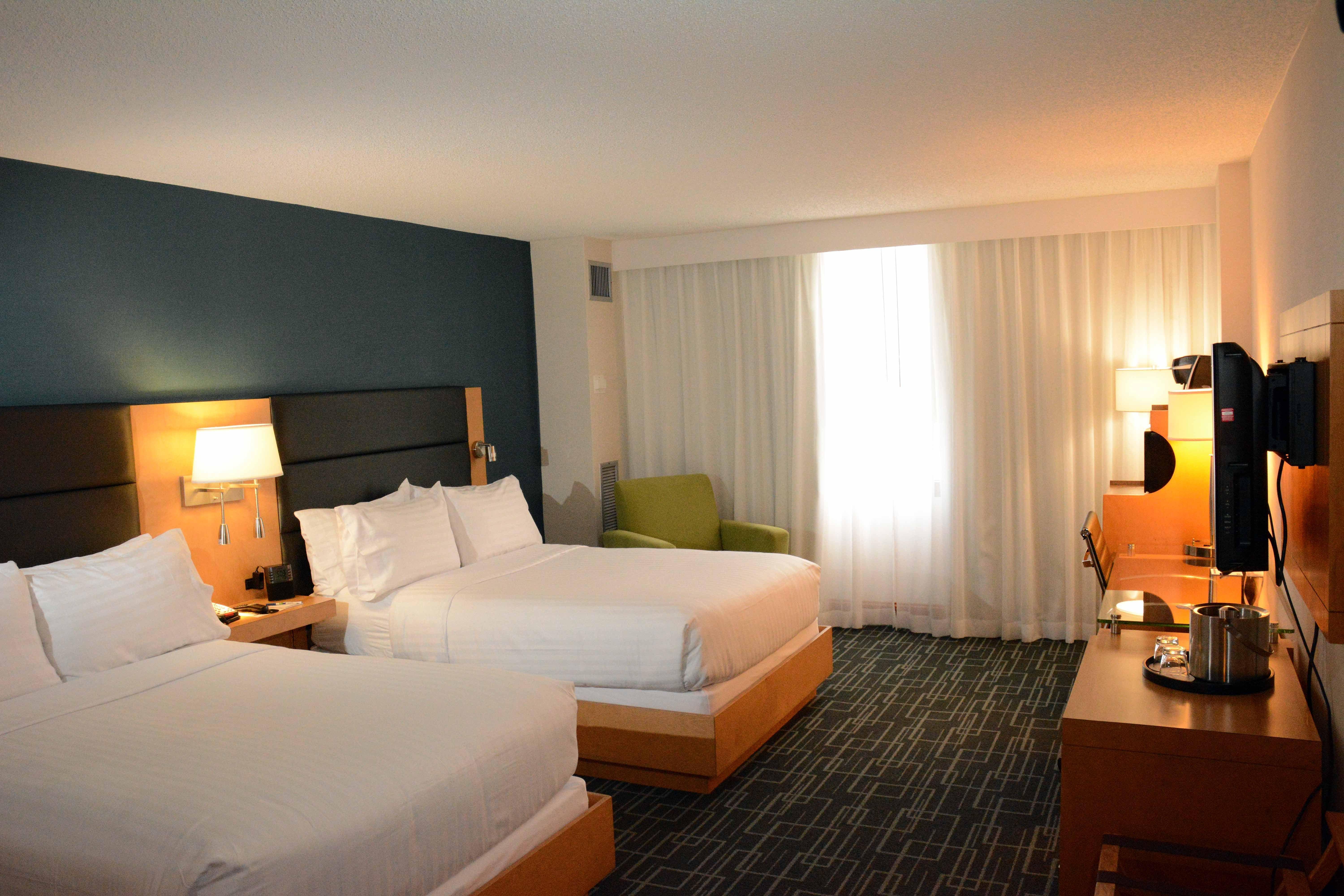 Holiday Inn Express Stamford, An Ihg Hotel ภายนอก รูปภาพ