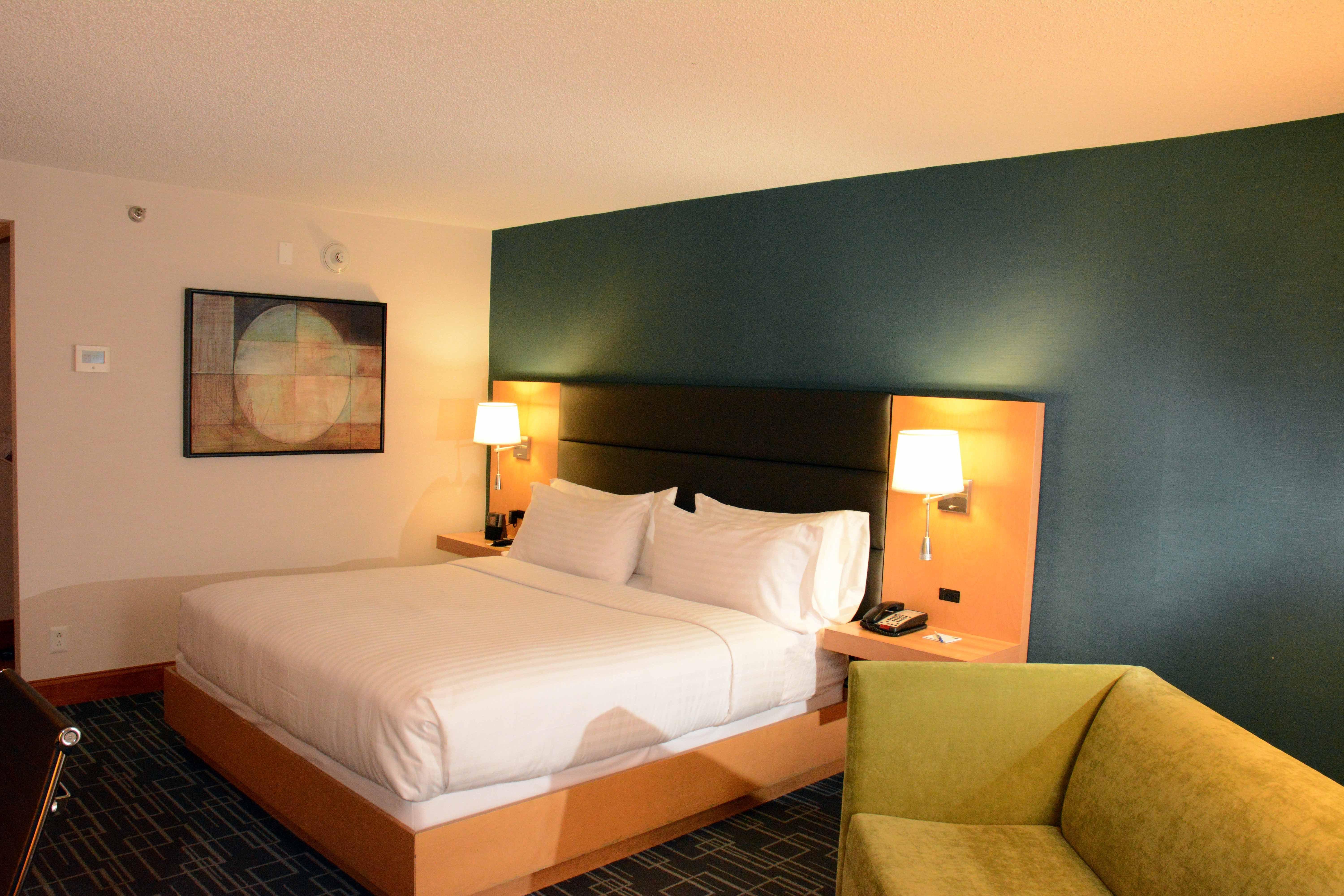 Holiday Inn Express Stamford, An Ihg Hotel ภายนอก รูปภาพ
